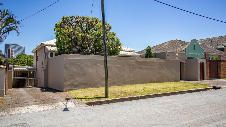 4 Bedroom Property for Sale in Quigney Eastern Cape